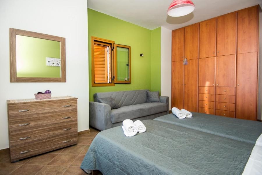 Villa Irida Afrato Экстерьер фото