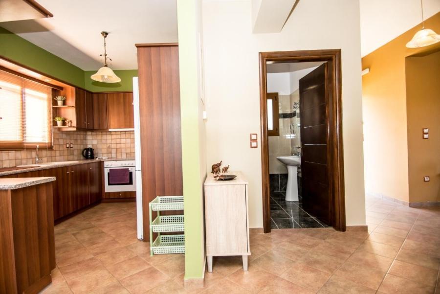 Villa Irida Afrato Экстерьер фото